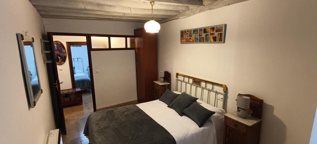 Casa De La Cigueena กันเดลาริโอ ภายนอก รูปภาพ