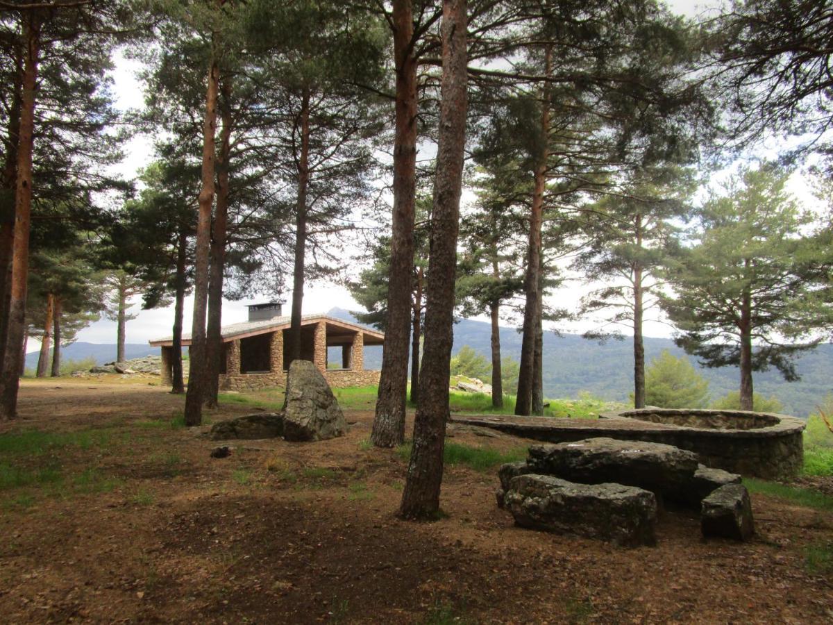 Casa De La Cigueena กันเดลาริโอ ภายนอก รูปภาพ
